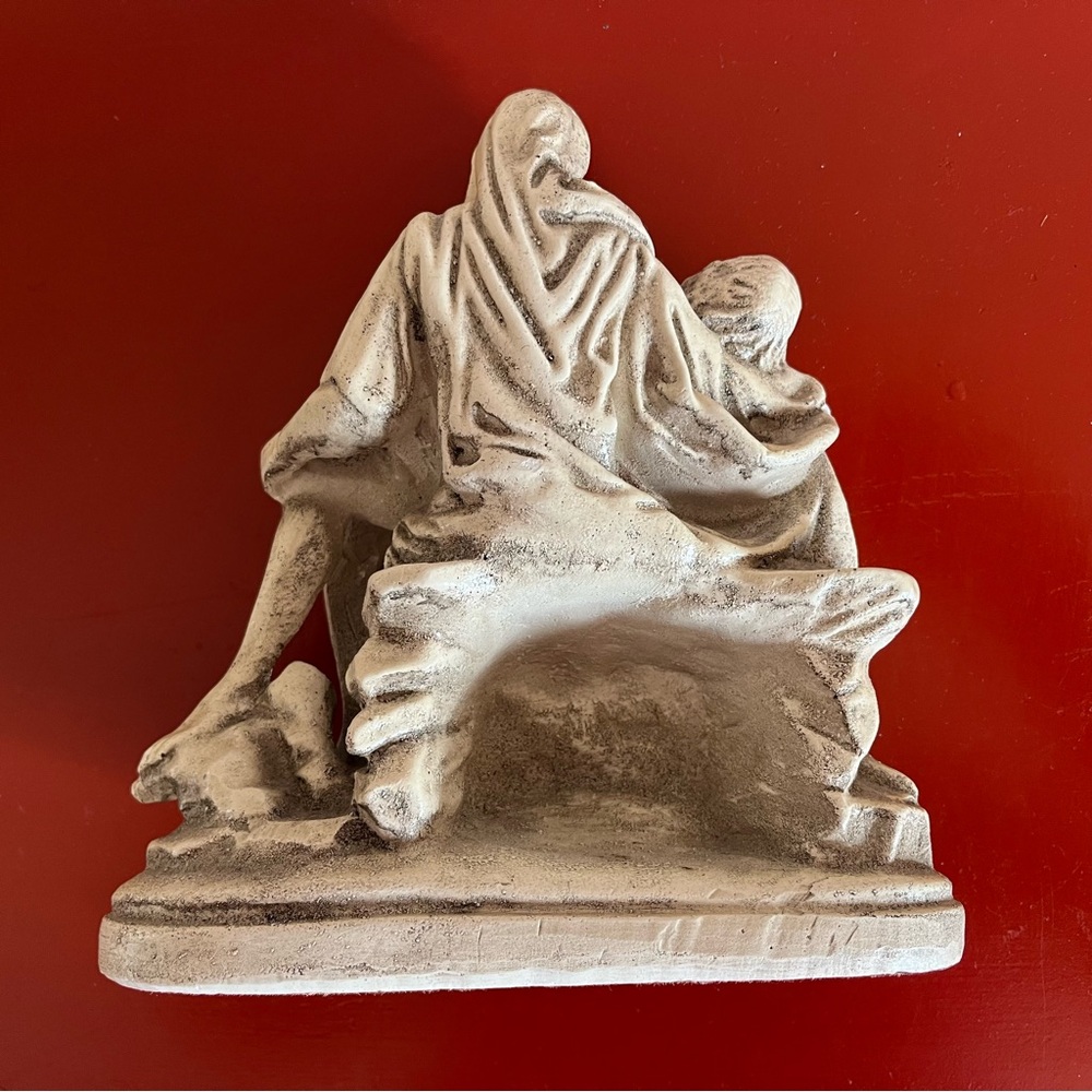 Vintage Michelangelo Pieta Jesus Mary Art Sculpture. This is old, stored cabinet - Picture 7 of 10